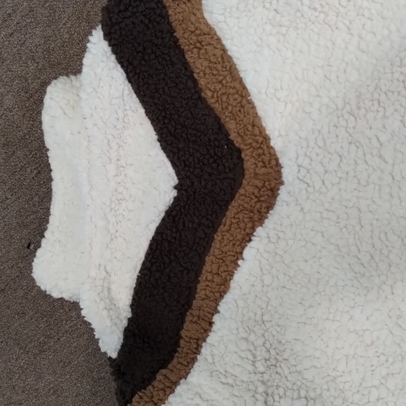 Sherpa soft pullover - Picture 9 of 9